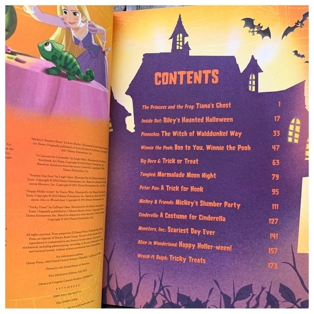 12 Spooky Stories Disney 5-Minute Halloween Treat Collection Large Book 2018 New